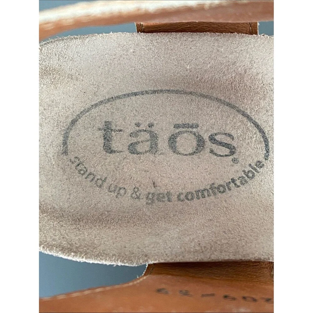 Taos Footwear Taupe Suede Wedge Sandals Hook & Loop 39 /US 8.5 Boho Chic Coastal